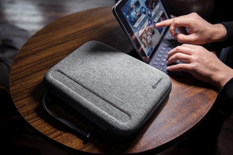 Túi chống va đập TOMTOC Portfolio Holder Hardshell Ipad Pro 9.7-11" /Tablet/Notebook - A06