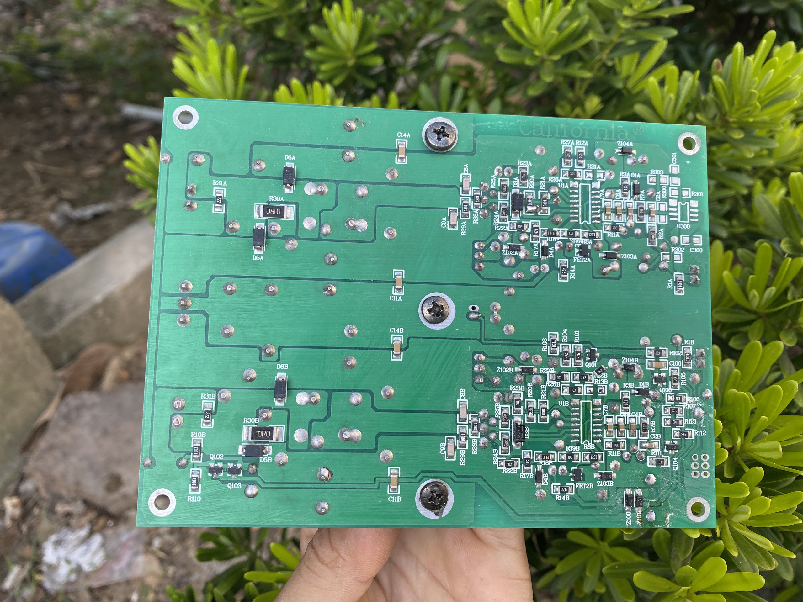 Mạch công suất class D 2 kênh bản thiếu IC