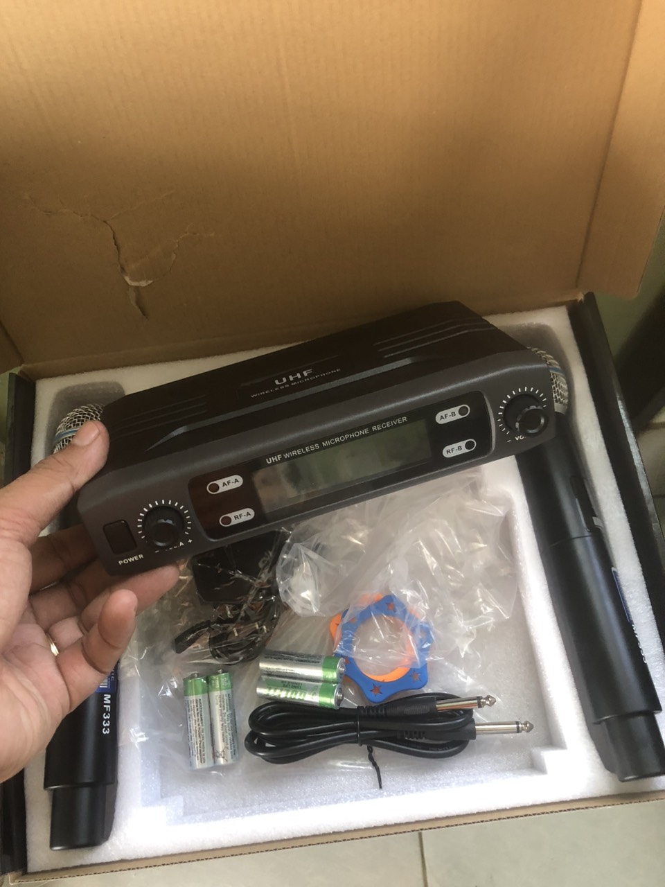 MICRO KHÔNG DÂY SHURE PRO vt500