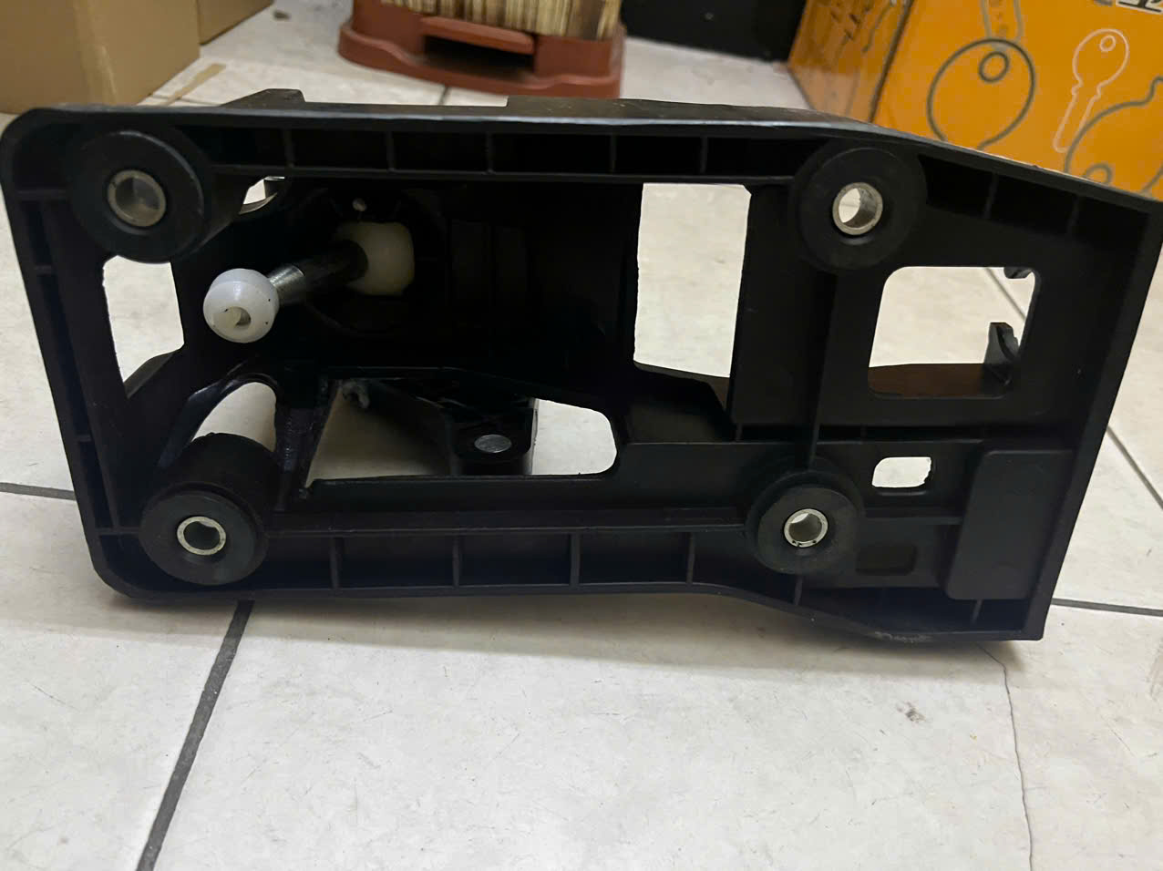 Cụm cần đi số Rllch M1