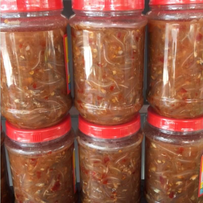 Mắm cá cơm Cẩm Thu