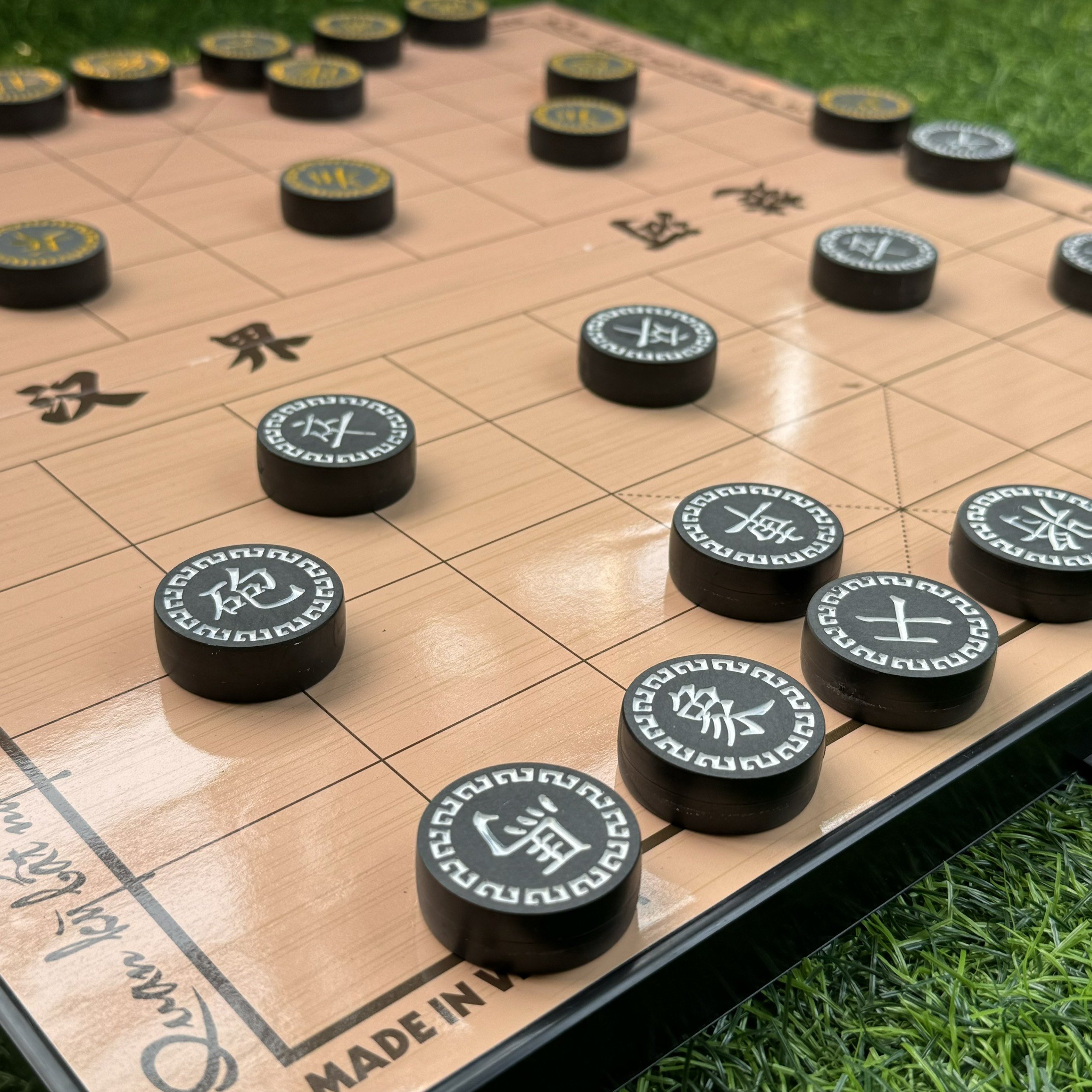 Bộ Đồ Chơi Board Game Mang Tính IQ Dành Cho 2 Người Chơi Bàn Cờ Tướng Bằng Nhựa Benrikids Có Bàn Cờ Kiêm Làm Hộp Đựng Tiện Lợi