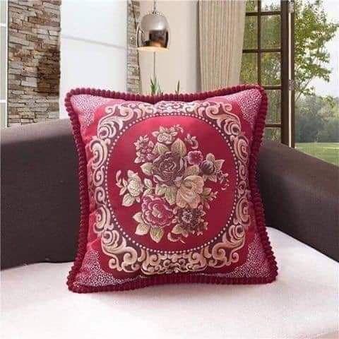 Gối tựa tây âu hoàng gia