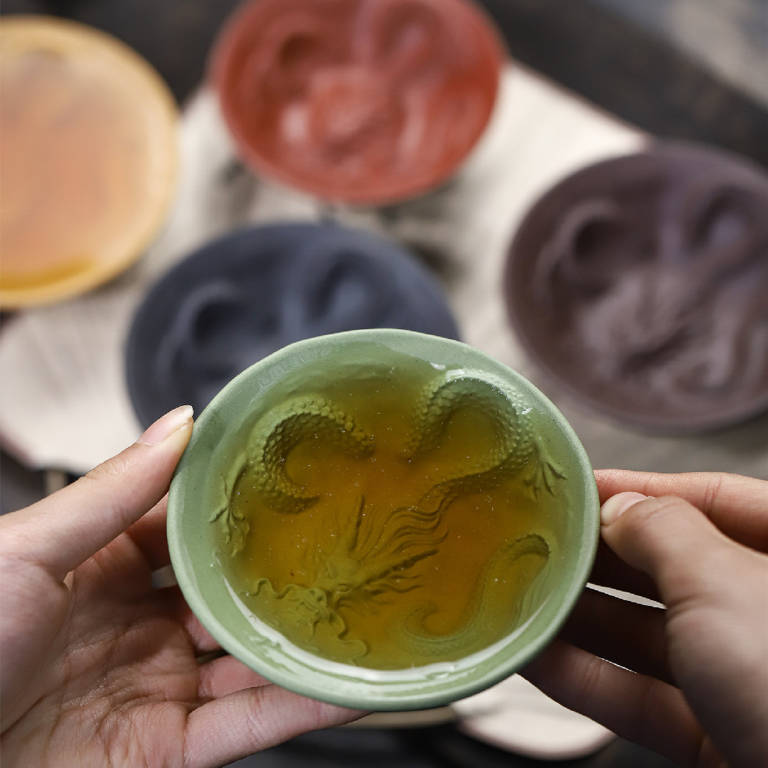 Chén tử sa nghi hưng trạm nổi hình rồng trong lòng chén 80 ml