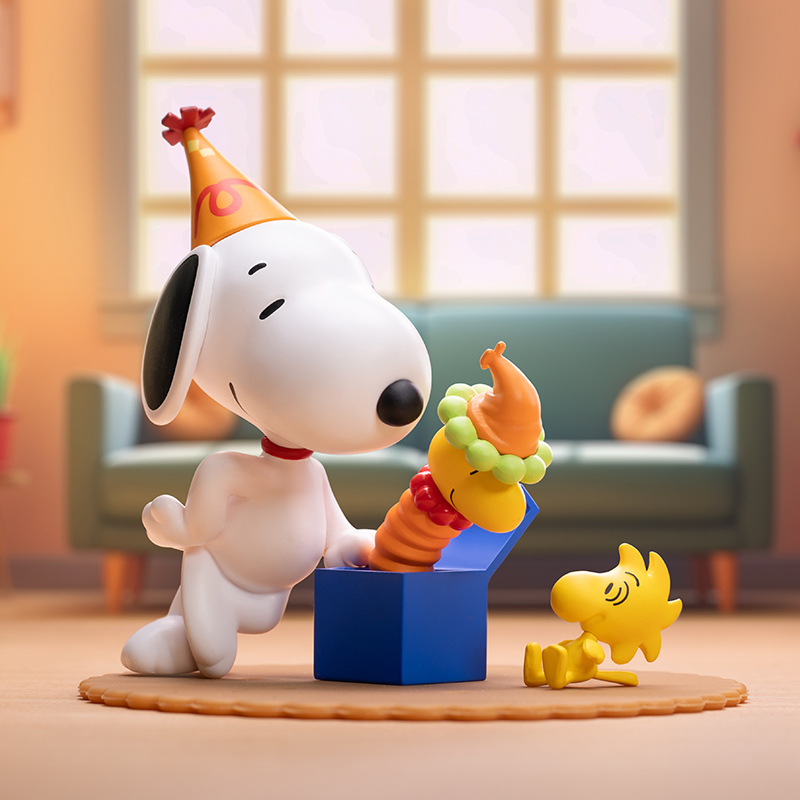 POP MART Snoopy The Best Friends Series Figures Blind Box