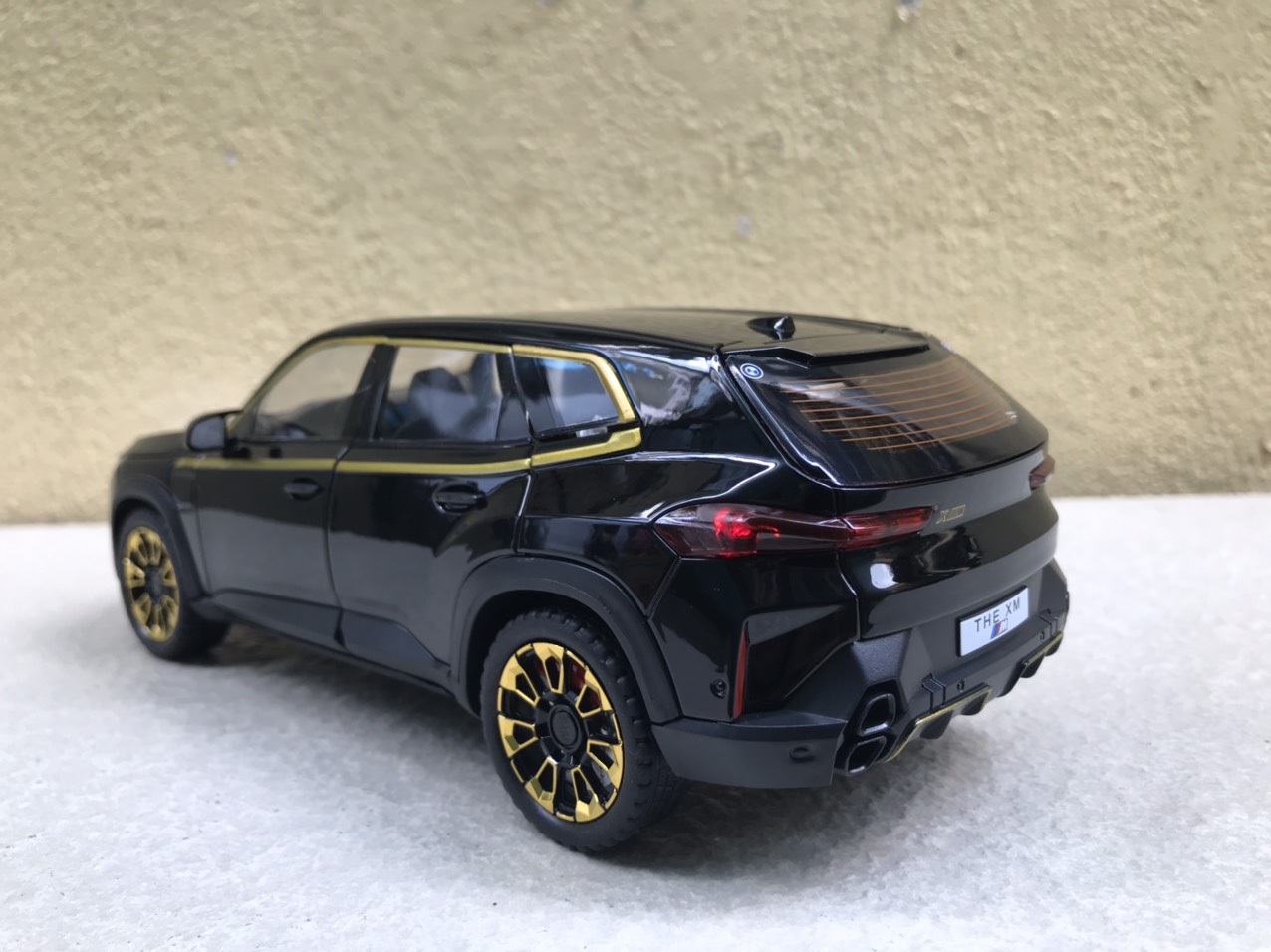 [HCM]Mô hình xe ô tô BMW X7 1:24