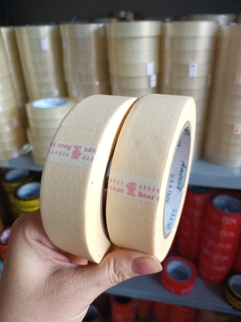 1 cuộn băng keo giấy khổ 24mm x 40m