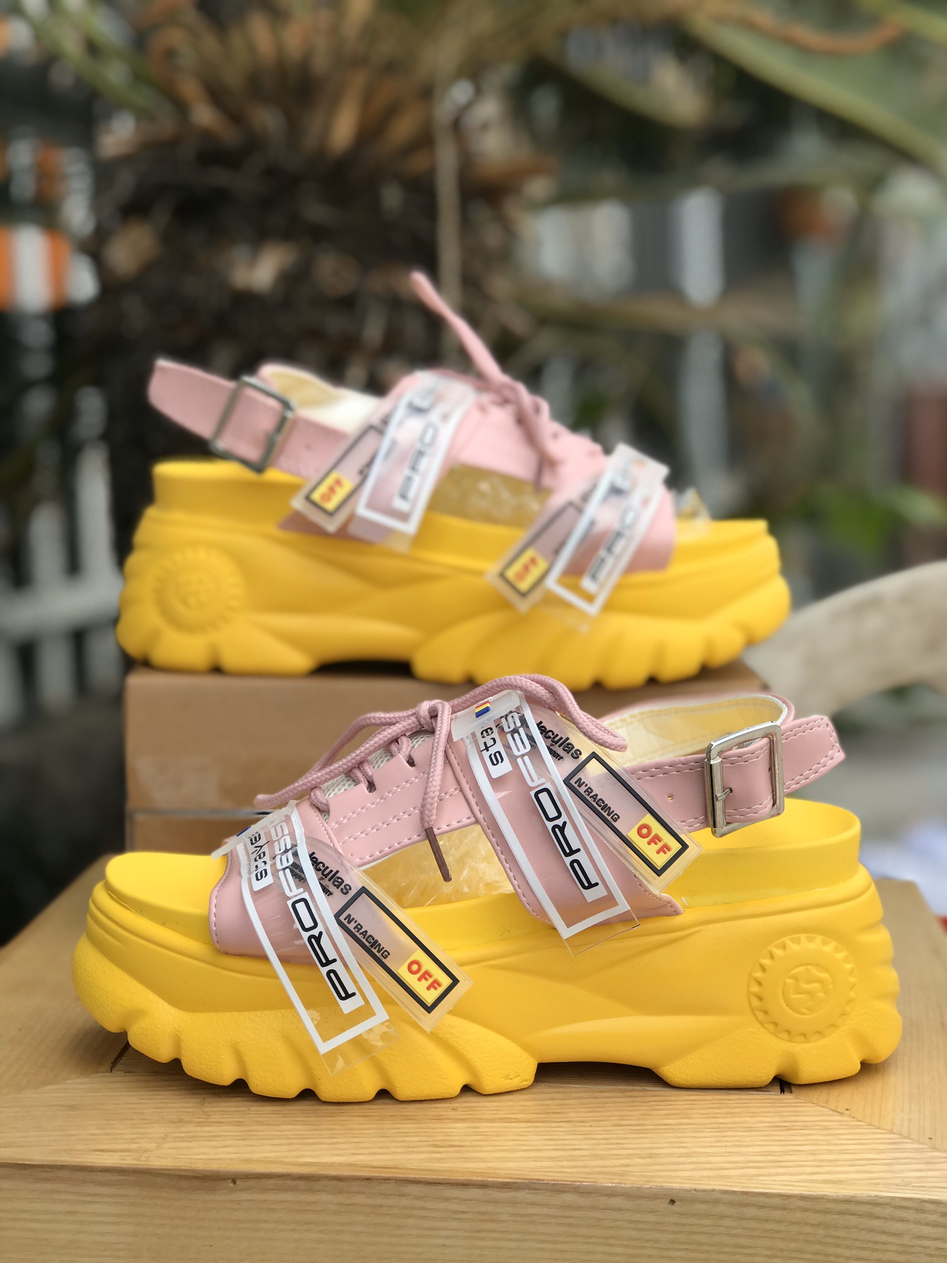 Giày Sandal Đế Bánh Mì Đế Cao Mẫu Mới Nhất, Đế Cao 12cm, Đủ Size, Chất Lượng Cao, Chất Liệu Mịn Đẹp Độ Bền Cao