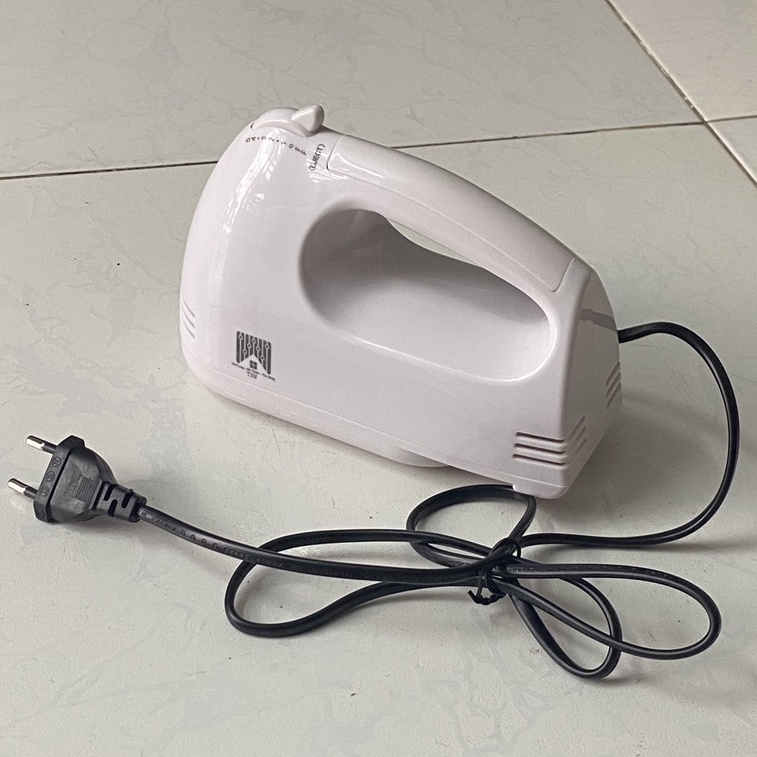 Máy nhào bột trộn bột đánh trứng