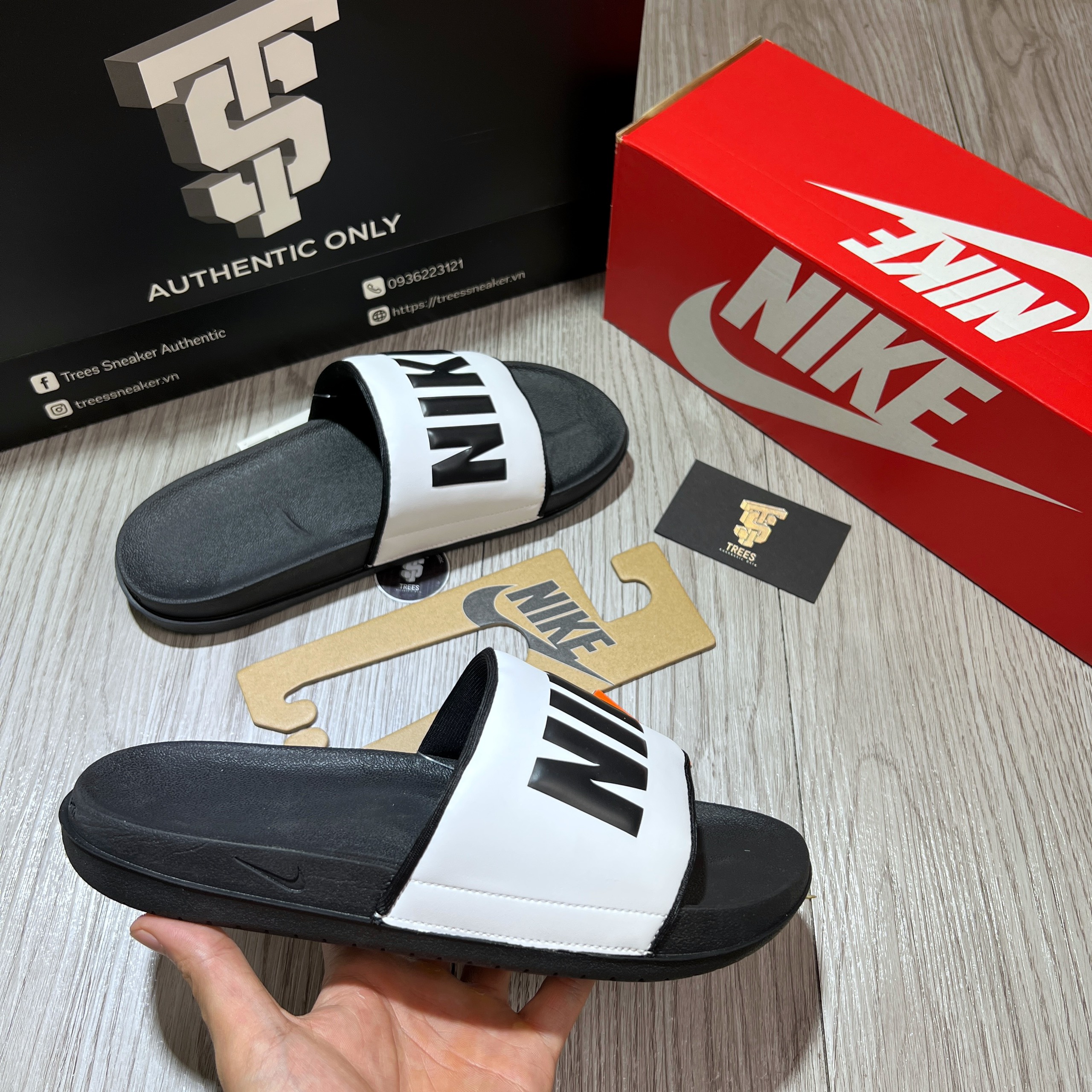 [CHÍNH HÃNG] Dép NIKE OFFCOURT BLACK WHITE BQ4632 011