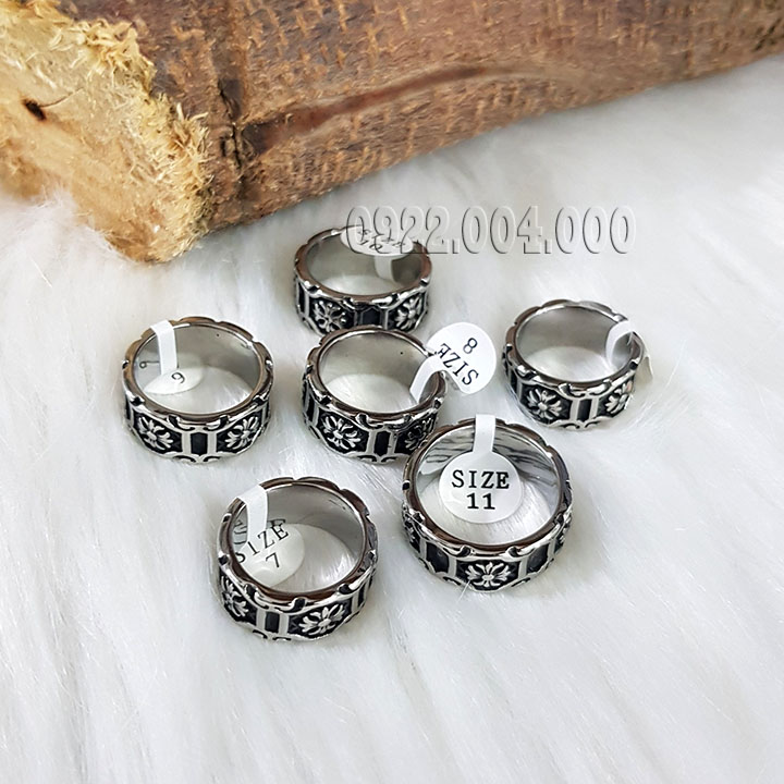 Nhẫn chromeheart thép titan không gỉ NZ1864.