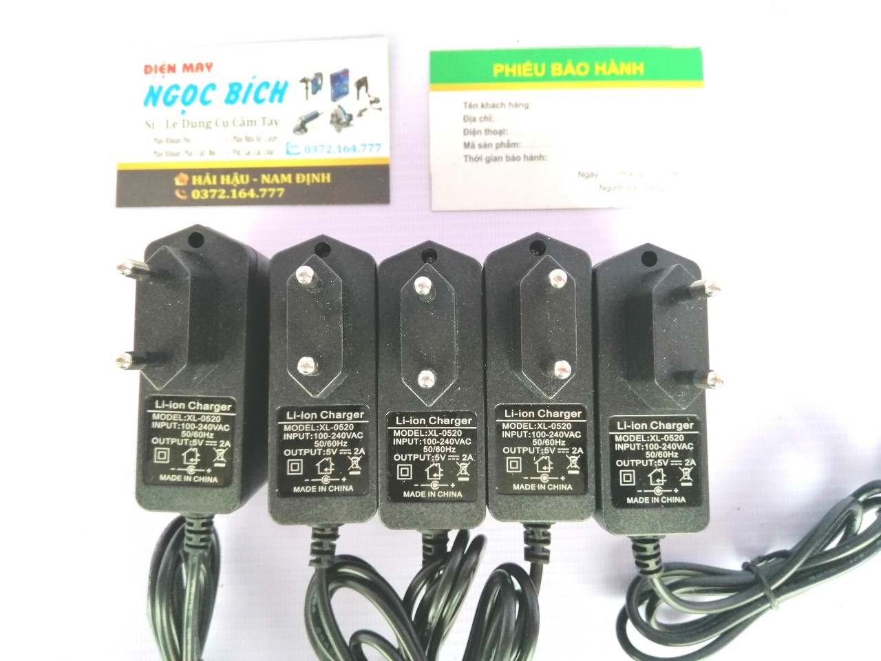 [RẺ VÔ ĐỊCH] Sạc Pin Máy Laser 4,2V