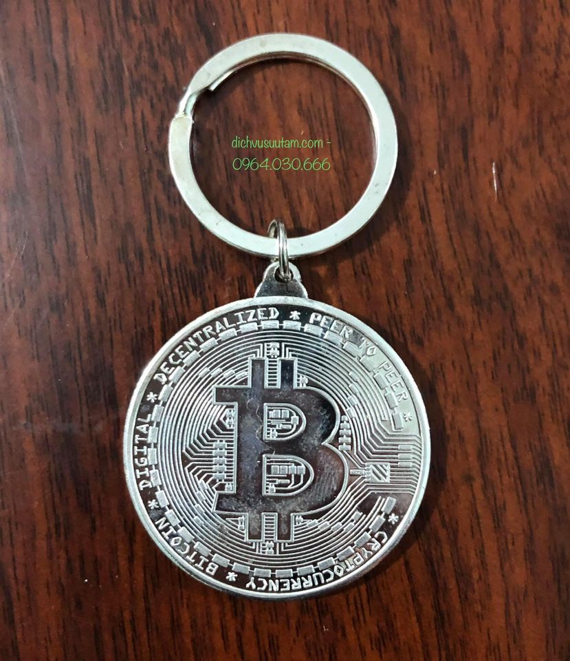 Móc khóa Bitcoin mạ bạc, độc và lạ