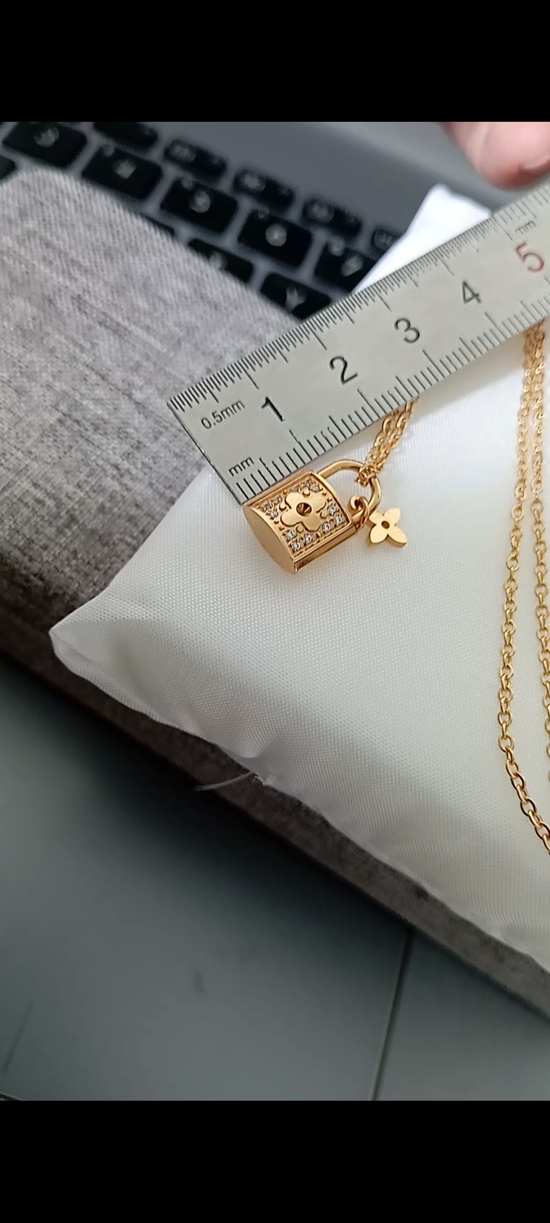 DÂY CHUYỀN TITAN Ổ KHÓA XOÀN