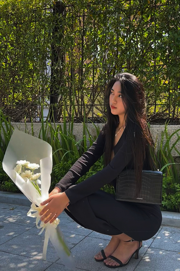 Đầm Maybi dài ôm thun cotton cut-out tay dài