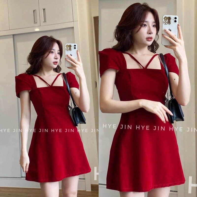 [Mẩu Mới] Đầm Nhung Cứng Cổ Vuông Tay Ngắn