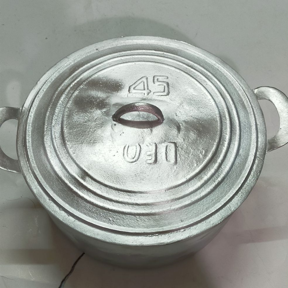 nồi gang đúc khuôn cát số 45 dk31cm