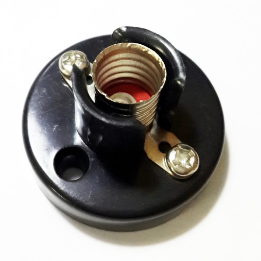 Đuôi đèn dạng xoáy 10mm e10 vỏ nhựa