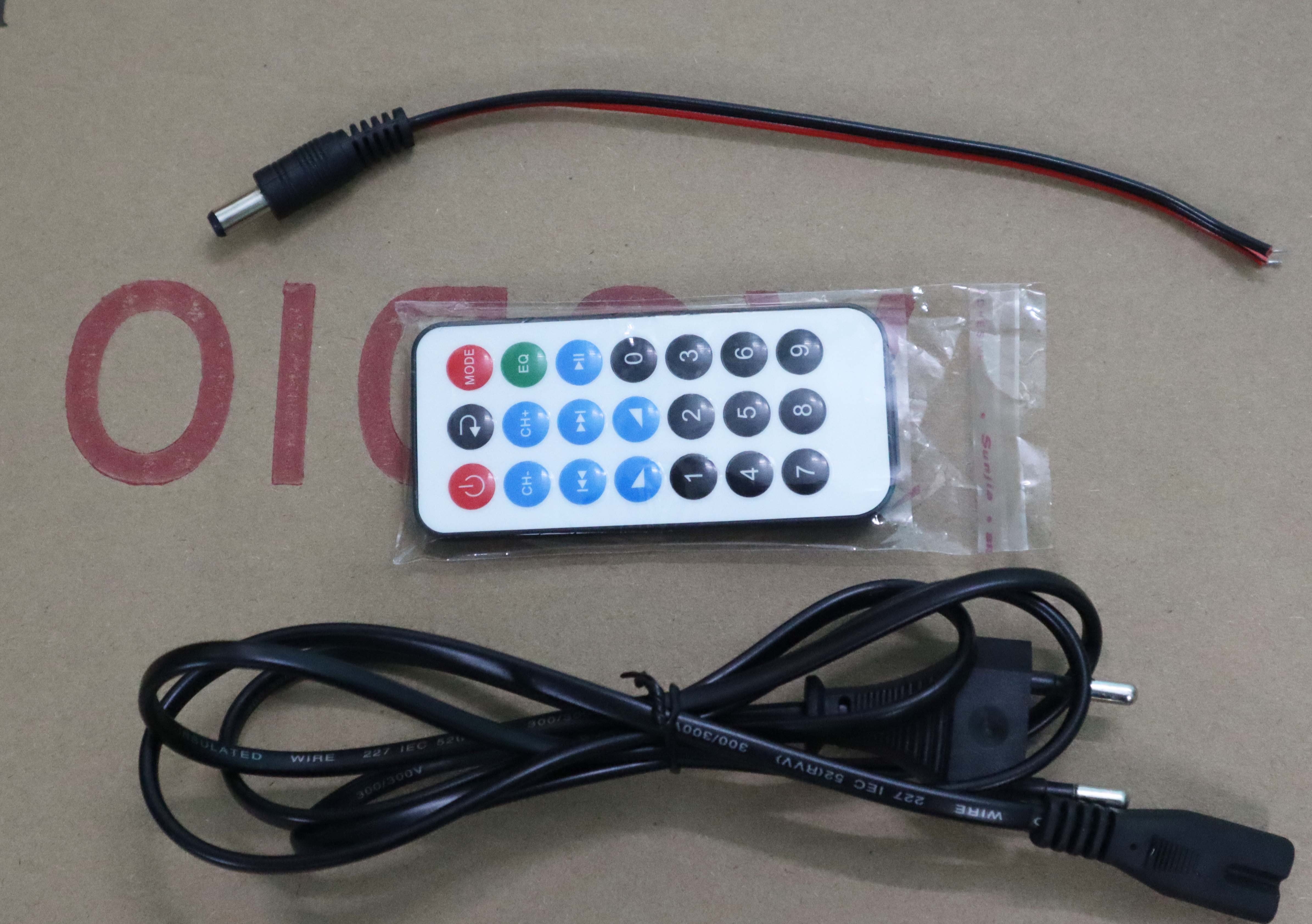 Loa Bluetooth Nguỵ Trang Bass 25 Công Suất Lớn