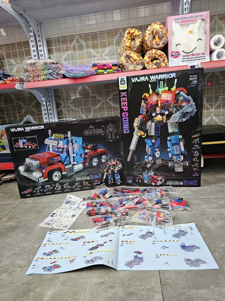 Đồ chơi lắp ráp lego Robot optimus 769 chi tiết, lắp ráp mô hình lego Robot, mô hình xe dạng hộp giấy
