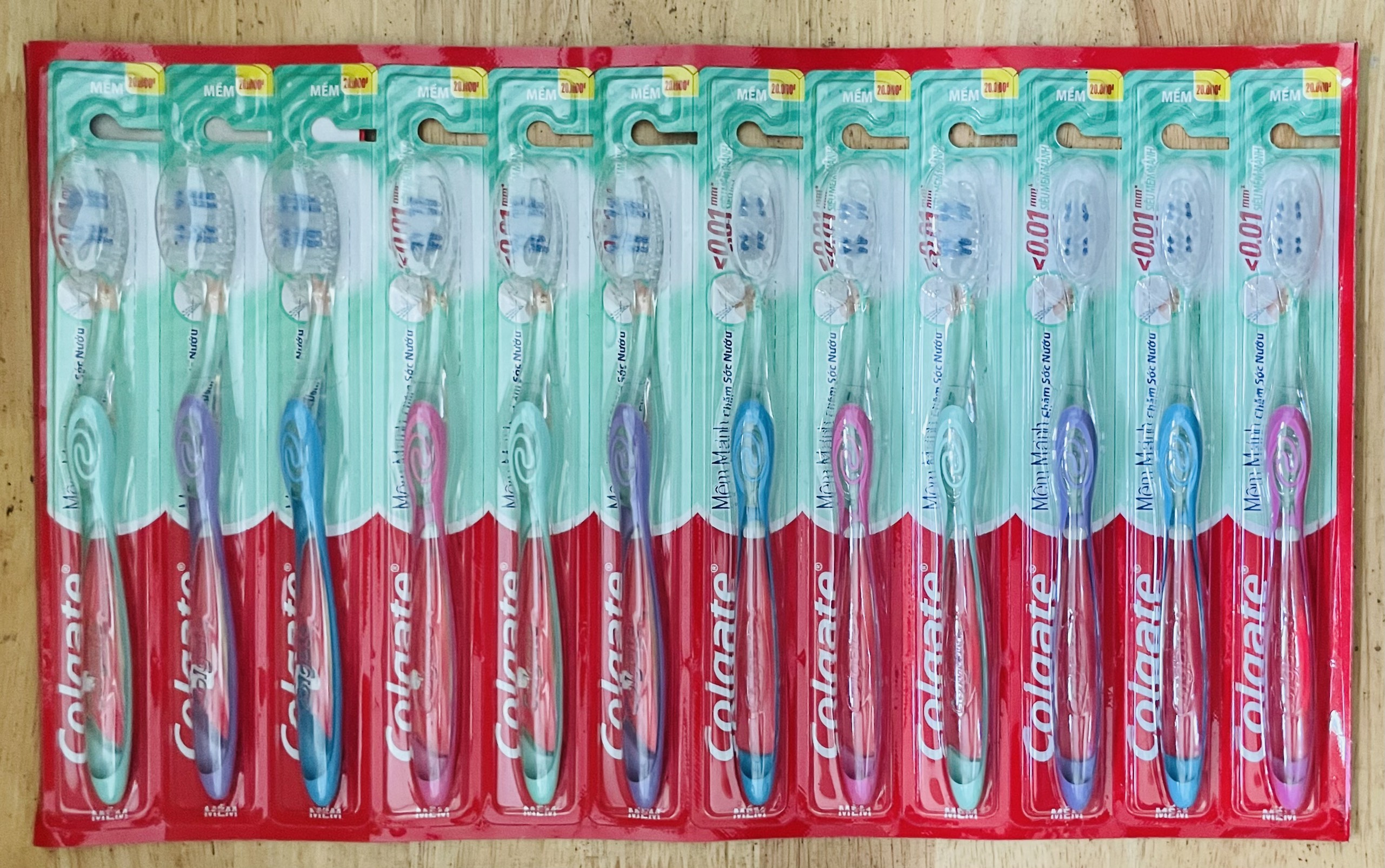 COLGATE bàn chải đánh răng mềm mảnh - BACH HOA HV