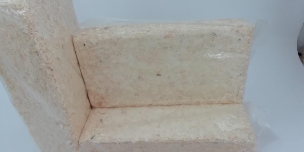 Mùn nén lót chuồng