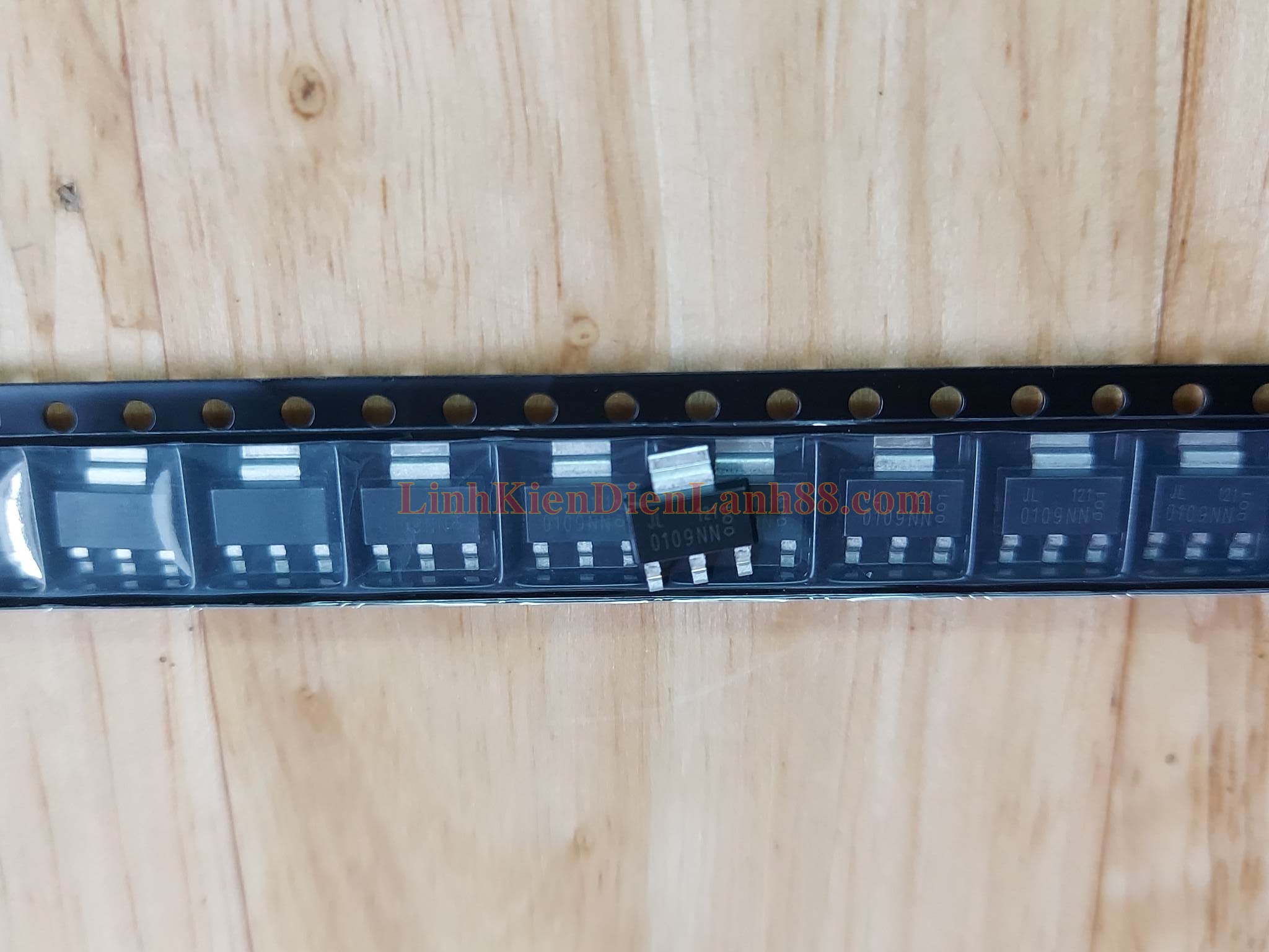 Triac Dán 0109NN mới chính Hãng Ween 100%.