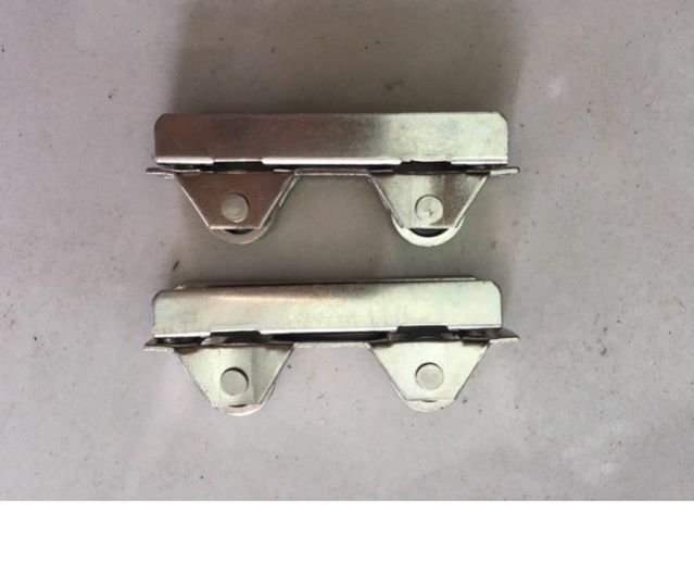 Combo 4 Bánh xe kéo của tủ kính Cửa Lùa