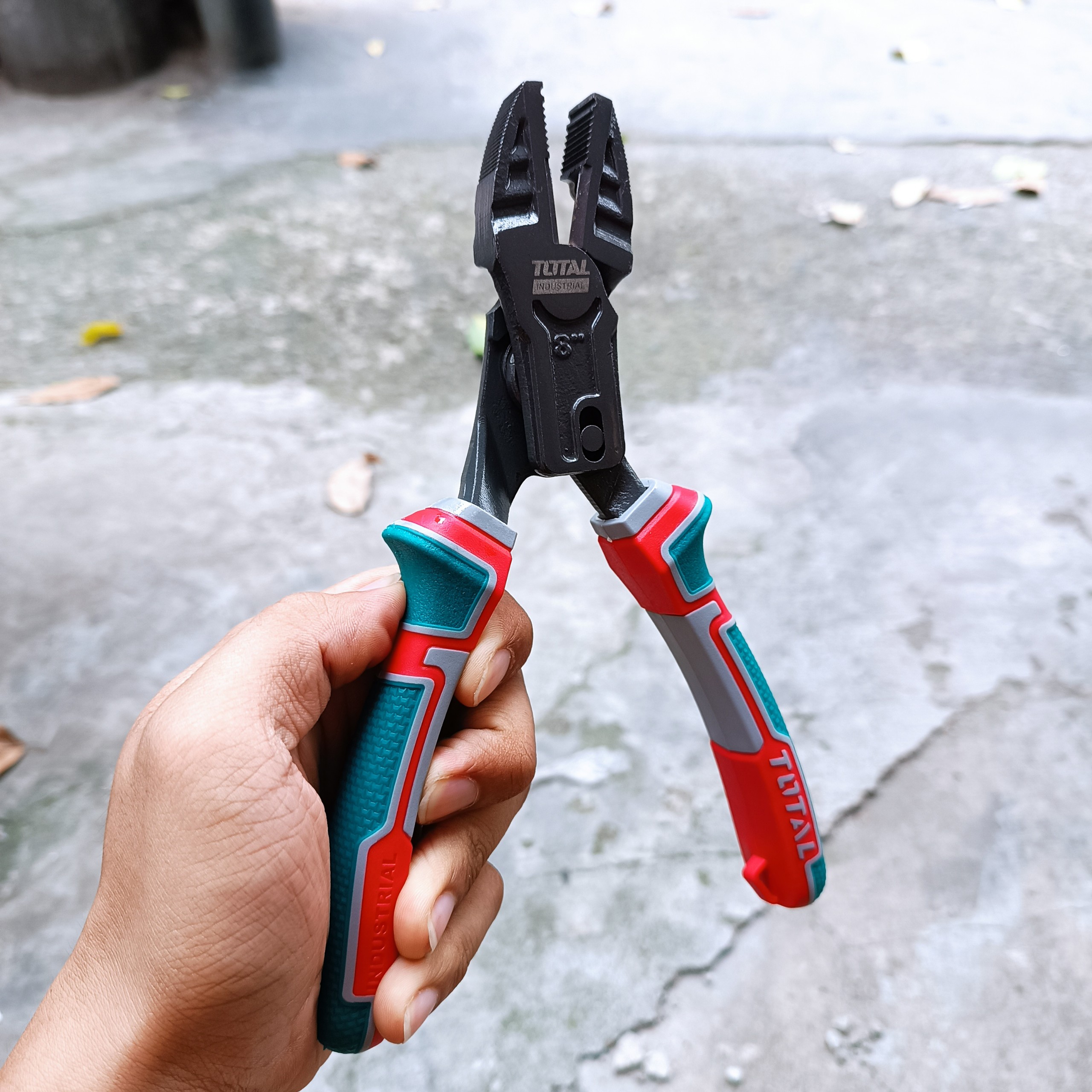 THTC510806 - Kềm răng trợ lực 200mm - TOTAL