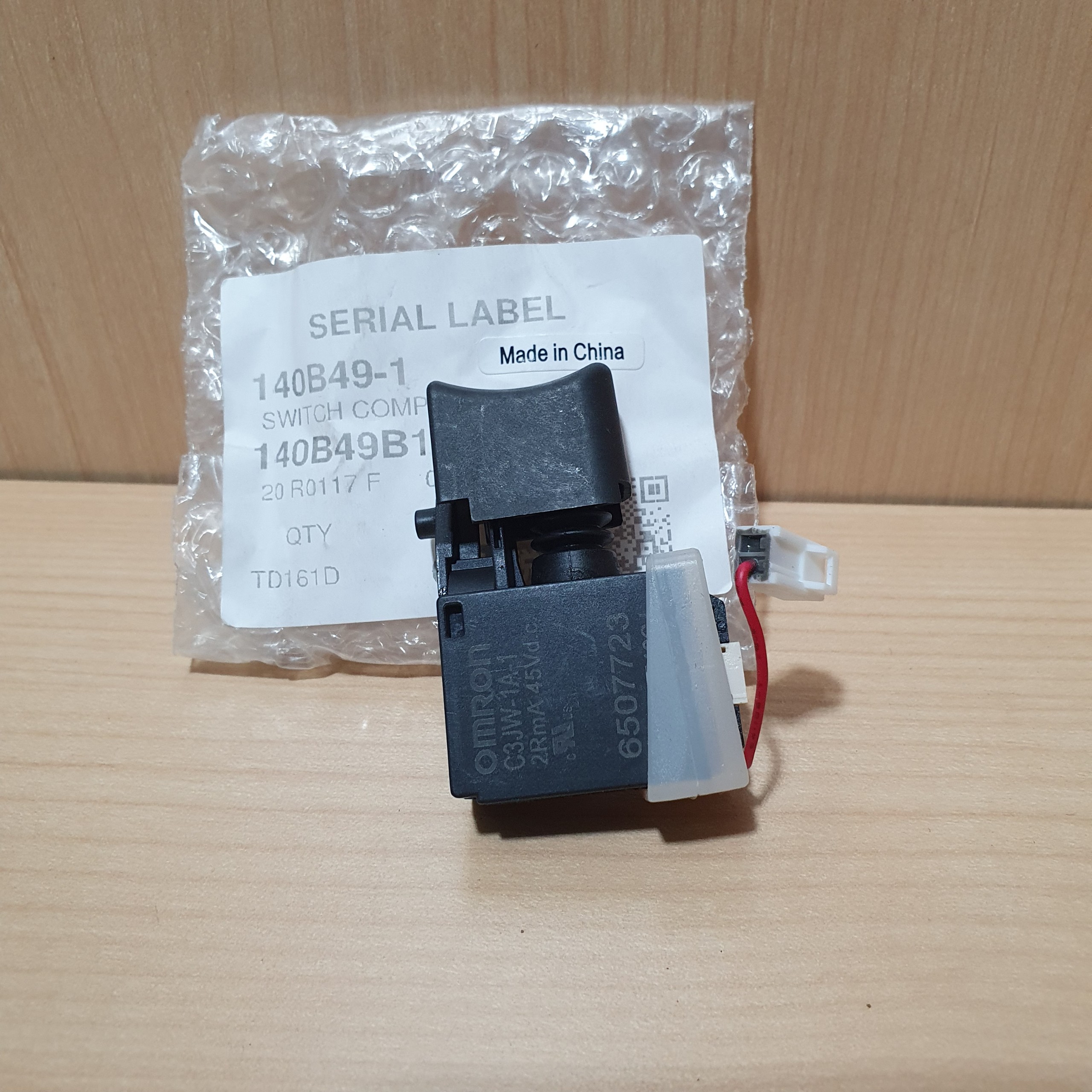 Công tắc máy bắn vít Makita DTD 170/171