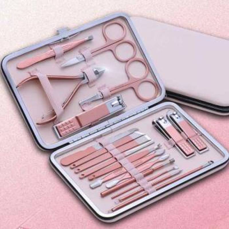 Bộ làm móng 18 món tại nhà cực kì tiện ích