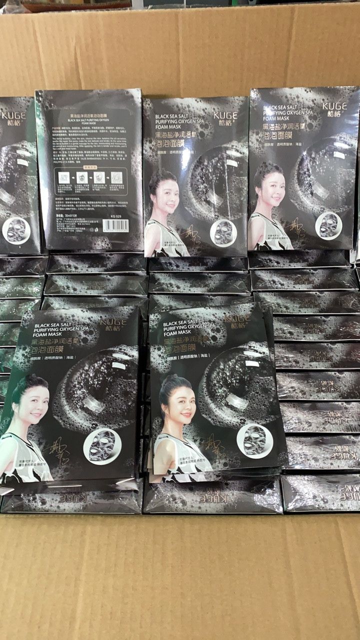Nạ sủi bọt thải độc tố cho da Kim Cương Đen