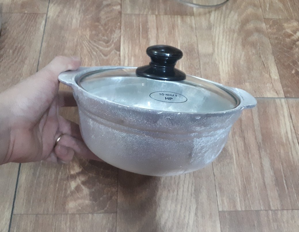 Thố gang kho thịt cá, nấu lẩu size 19-27cm ( loại thô )