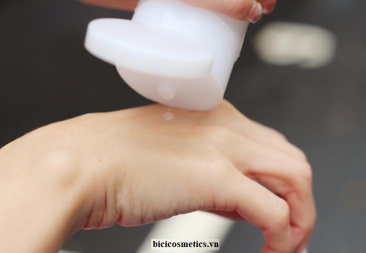 Nước Hoa Hồng White Lable Premium Placenta Essence (180ml)