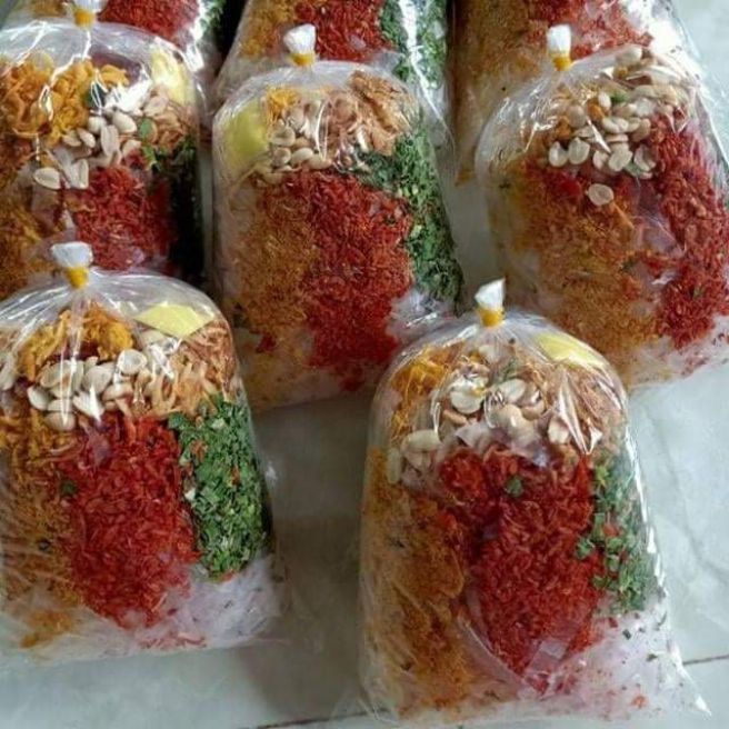 1 bịch bánh tráng trộn thập cẩm t