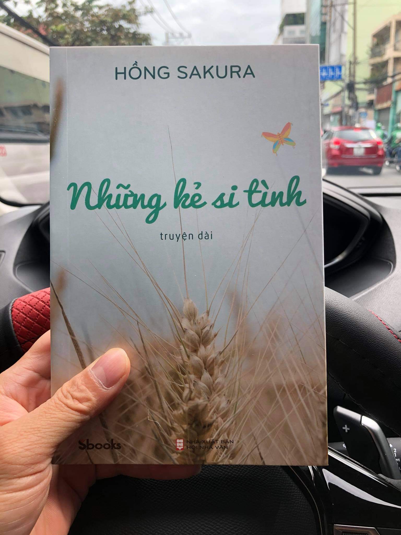Sách - Những Kẻ Si Tình - SBOOKS
