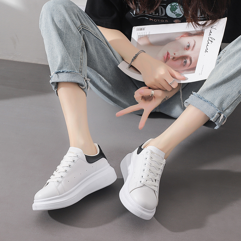 Giày Alexander MCQueen, Giày sneaker MCQ gót nhung độn đế màu trắng nâng chiều cao nam nữ hàng cao cấp