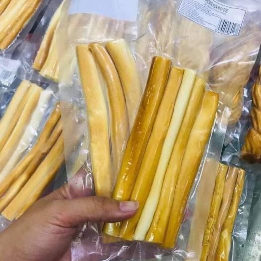 Phô mai hun khói dạng que 100gr (Phô mai que xông khói) - Smoked string cheese - Ăn vặt văn phòng, món ăn nhâm nhi tiện lợi