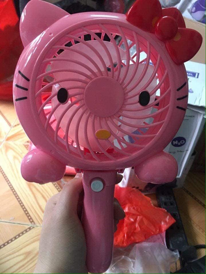 Quạt Tích Điện Doremon, Kitty 2 Cấp Độ Mini Cầm Tay