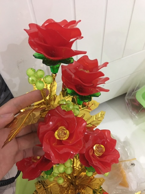 Đế hoa nhựa 5 cánh 5cm (1 bịch 100g)