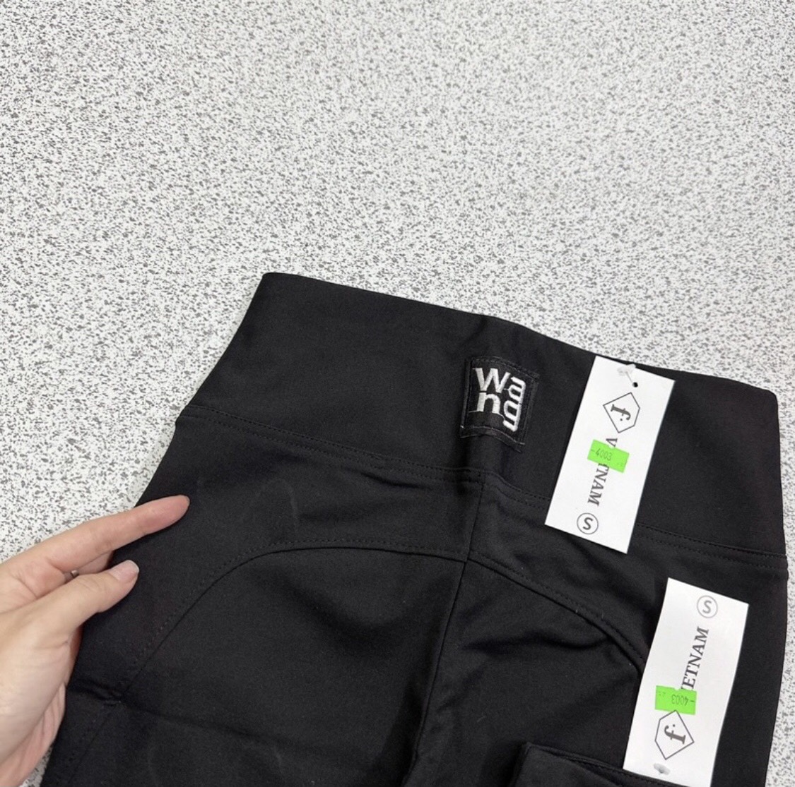 QUẦN LEGGING NGỐ NÂNG MÔNG WANG M310