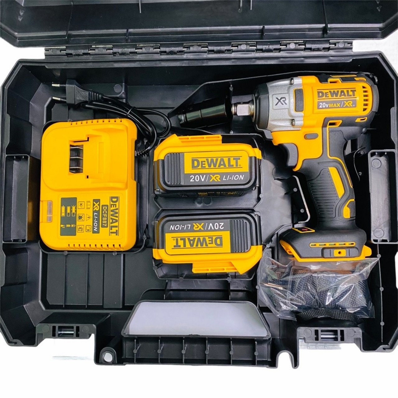 Máy Siết Bulong De.Wat 20v Không Chổi Than