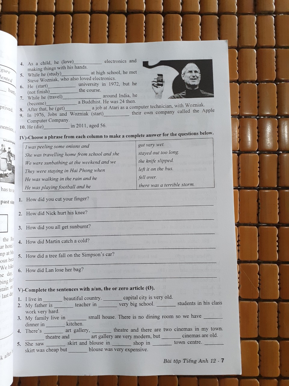 Bài tập tiếng anh 12 ( Không đáp án )