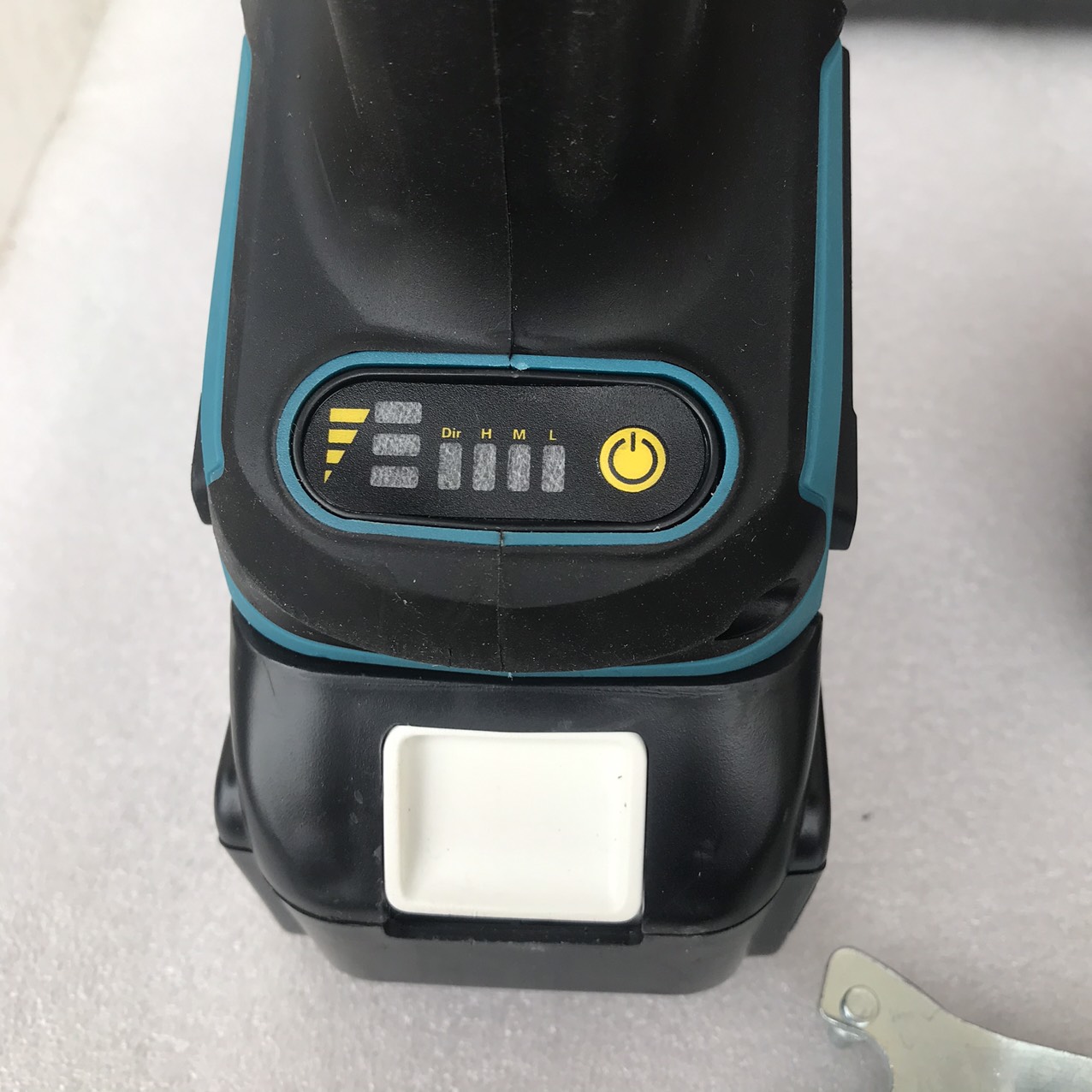 MÁY MÀI PIN makita 118v