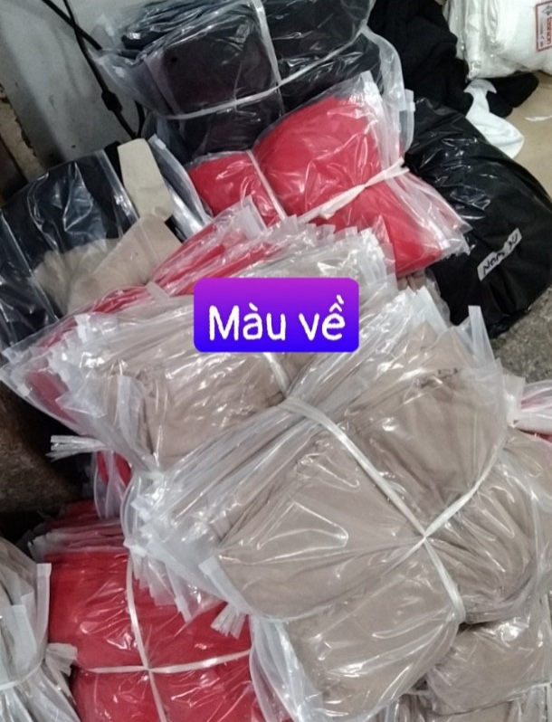 Đầm 2 dây thun lụa hở lưng dáng dài xòe cực xinh