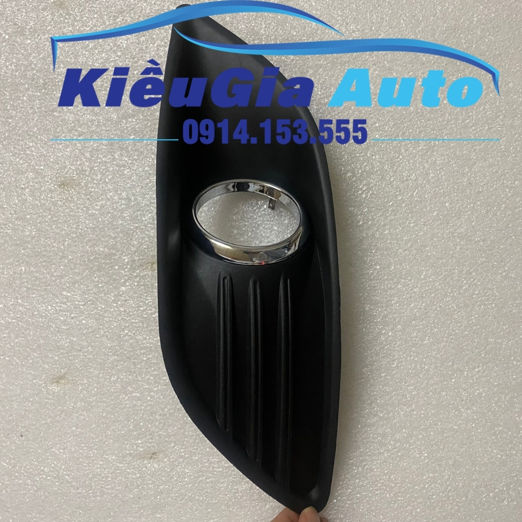Ốp đèn (mí đèn) gầm Ford Focus 2009-2011