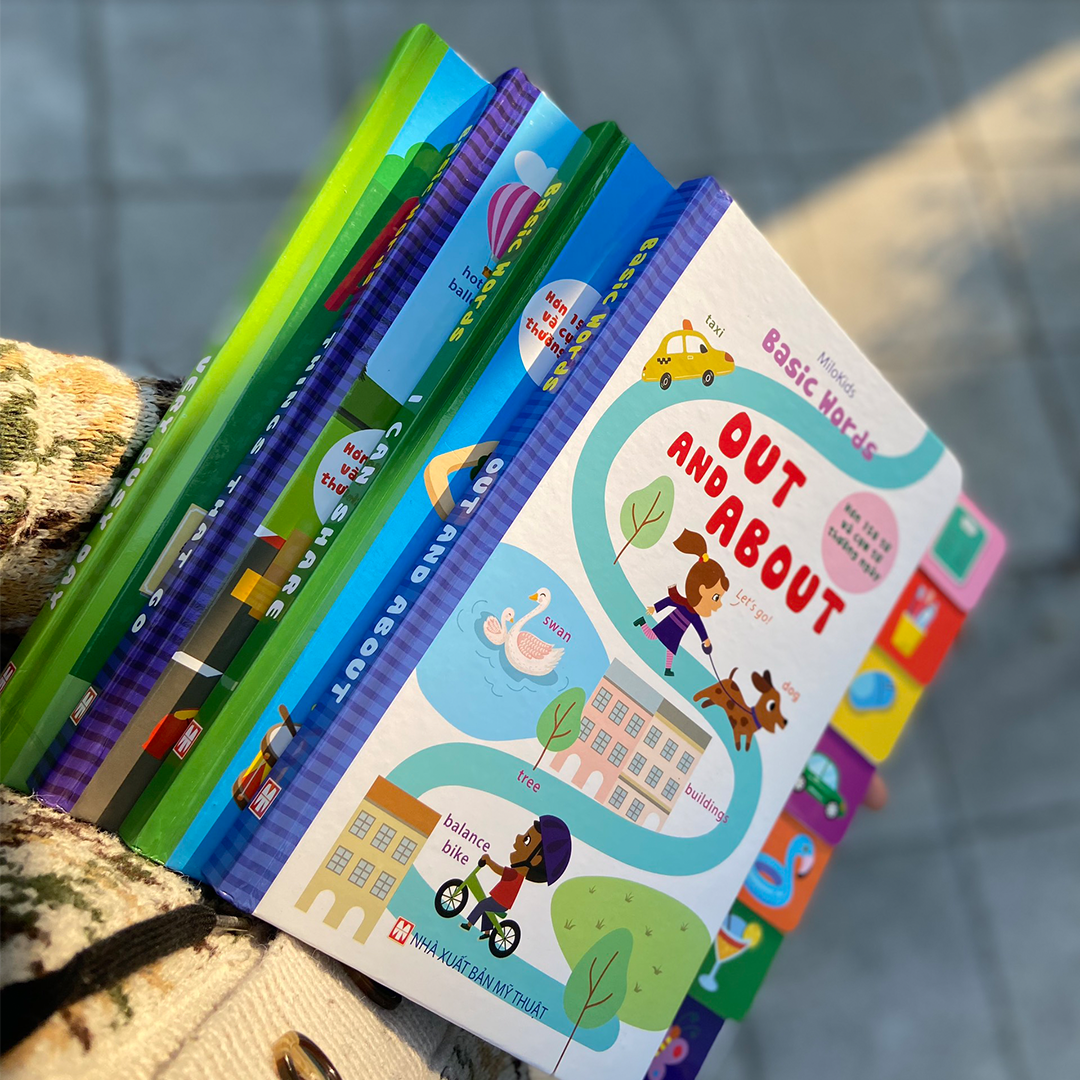 Sách: Combo 4 Cuốn Basic Words - Hơn 150 Từ Và Cụm Từ Thông Thường