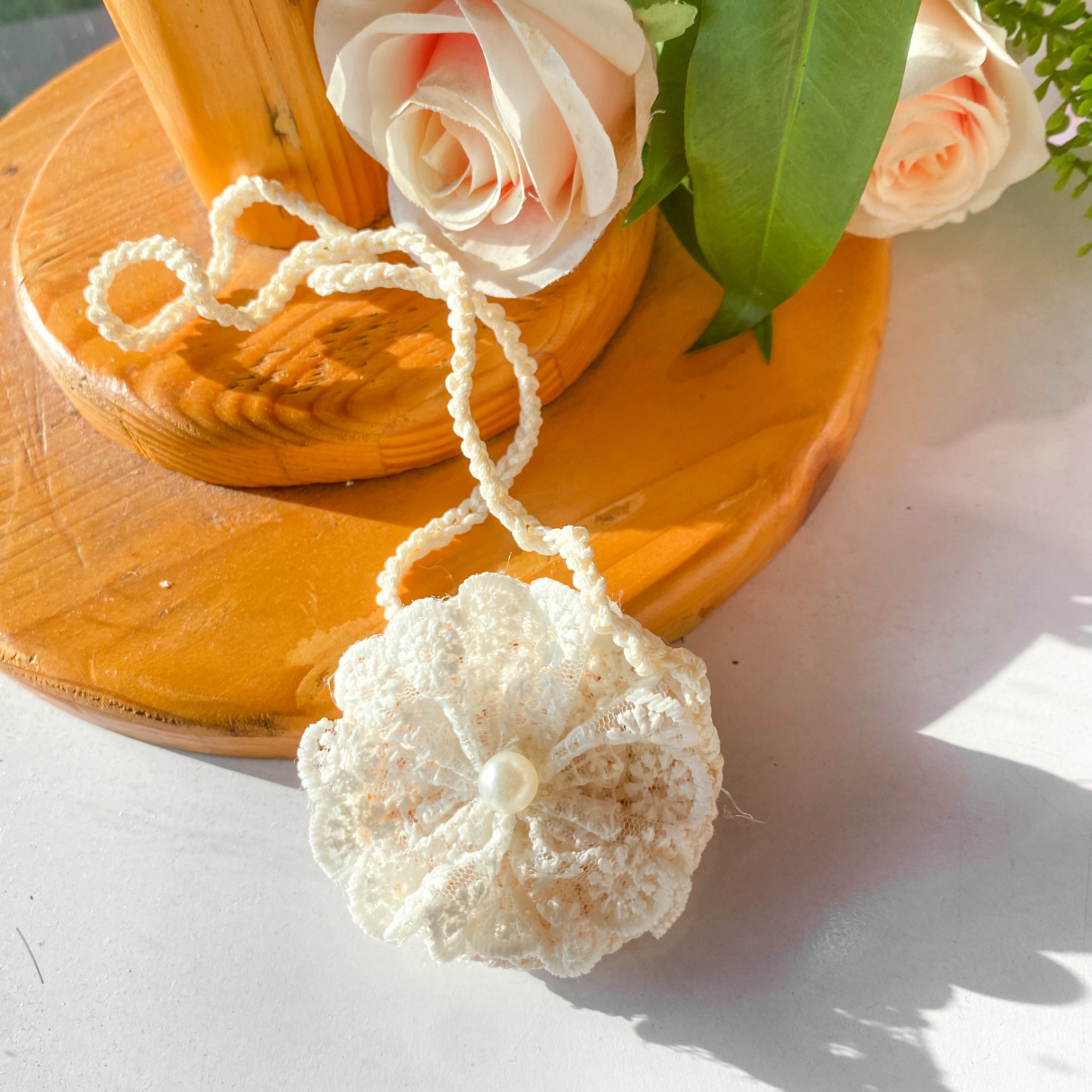Giày len hoa kem handmade cho bé