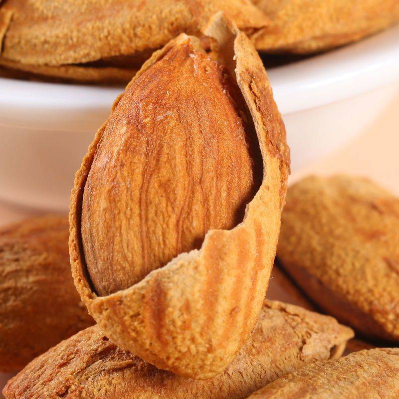 Hạnh Nhân Rang Bơ Hộp 500 Gram