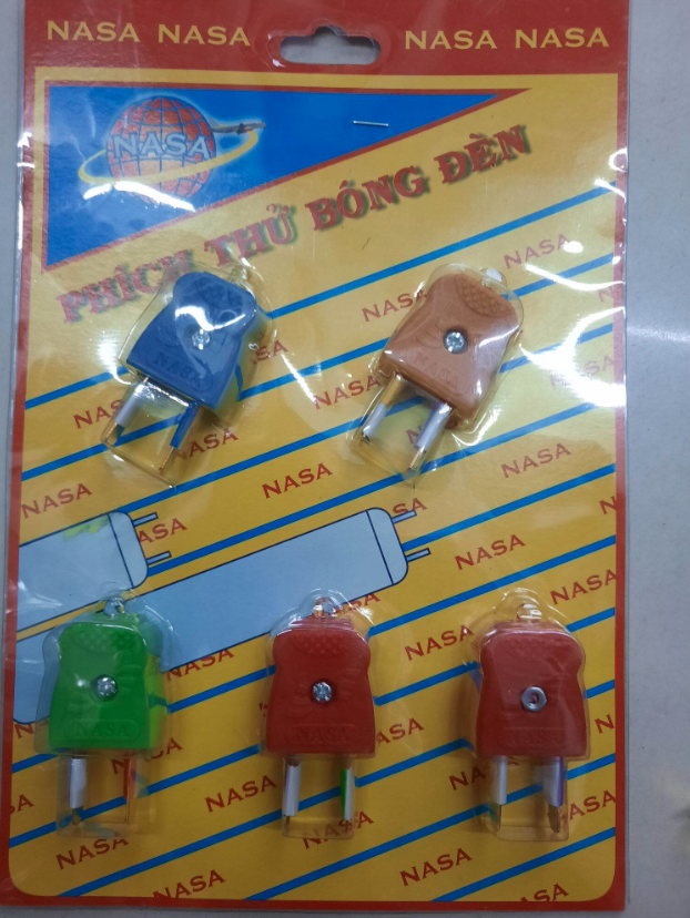 Phích cắm thử bóng điện cao cấp (màu ngẫu nhiên)